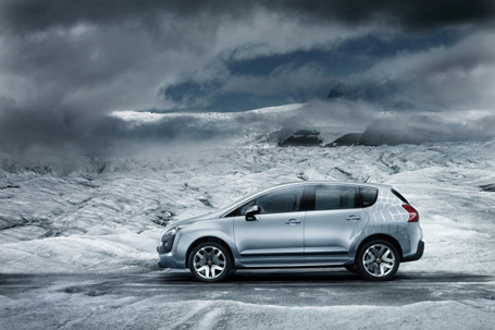 Peugeot Prologue HyMotion side