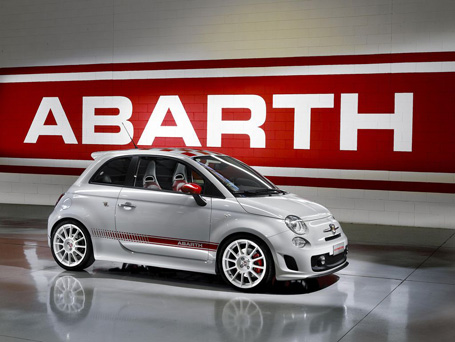 Abarth 500 Esseesse side