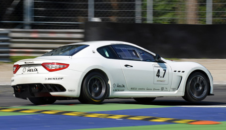 Maserati Gran Turismo MC Corse side