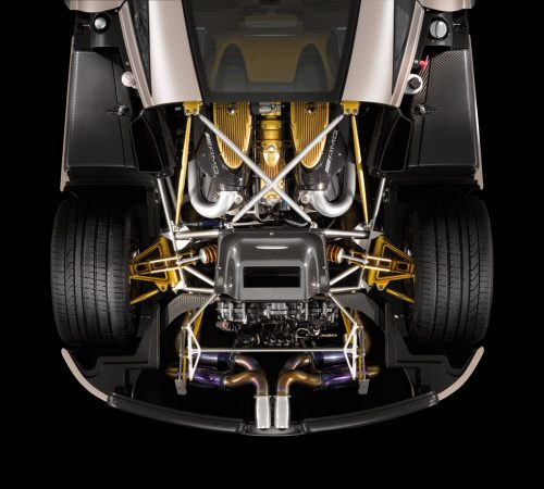 pagani_huayra_11_23