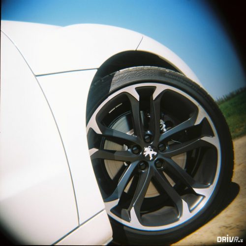 rijtestpeugetrcz200f rijtestpeugetrcz200f