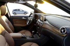 mercedes_b-klasse_2012_261
