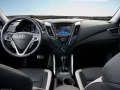 Hyundai-Veloster_Turbo_2013_1024x768_wallpaper_12