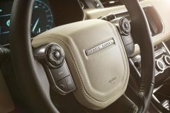 New-Range-Rover-Sport-multi-funtion-steering-wheel