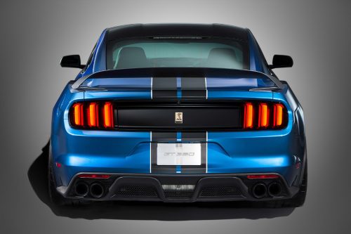 2015_ford_shelby_mustang_gt350r_02