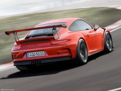 2016_Porsche_GT3RS_03