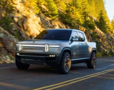 2018_rivian_r1t_pickup_11