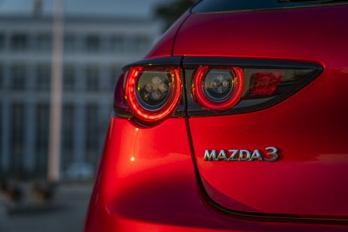 2019_mazda_3_hatchback_test_24