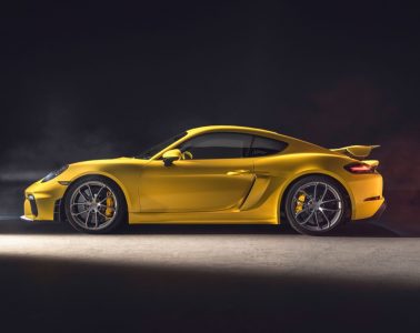 2019_porsche_718_cayman_gt4_02