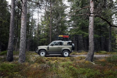 2020_land_rover_defender_l663_official_01