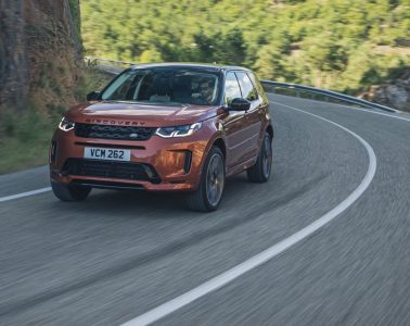 2020_land_rover_discovery_sport_facelift_header