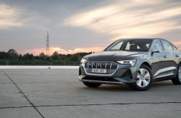 2021_Audi_Etron_55_SB-header