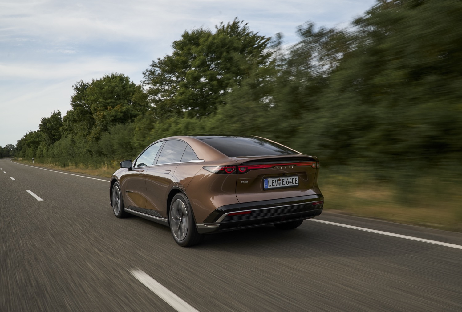 Mazda6e_Germany_dynamic_04