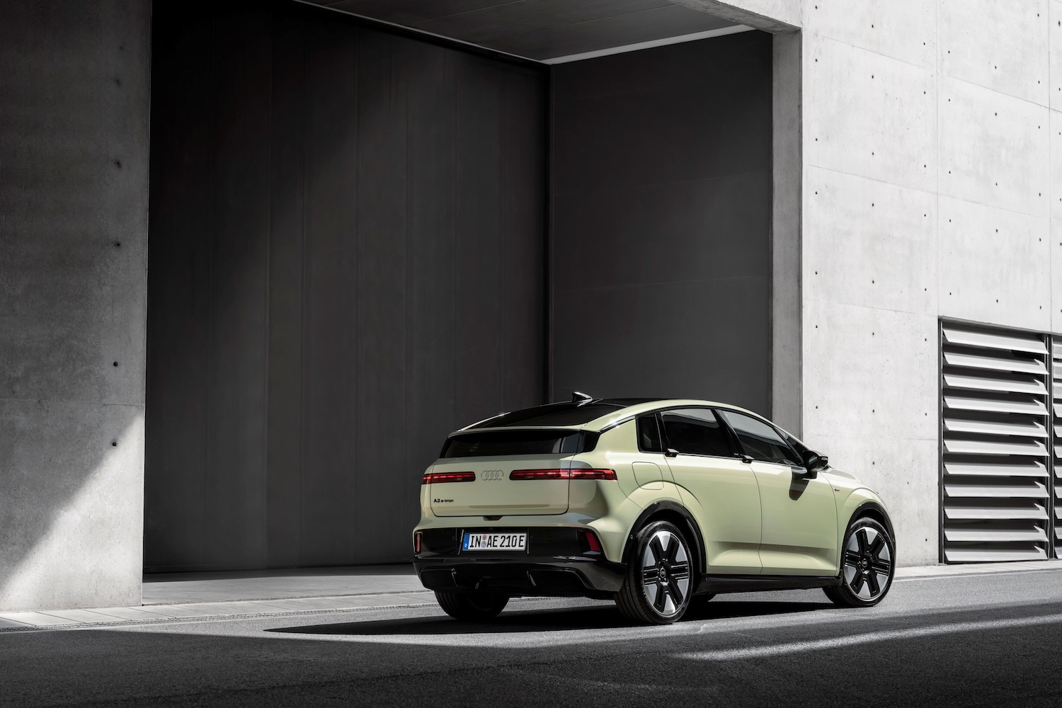 Audi A2 e-tron (2026) rear view