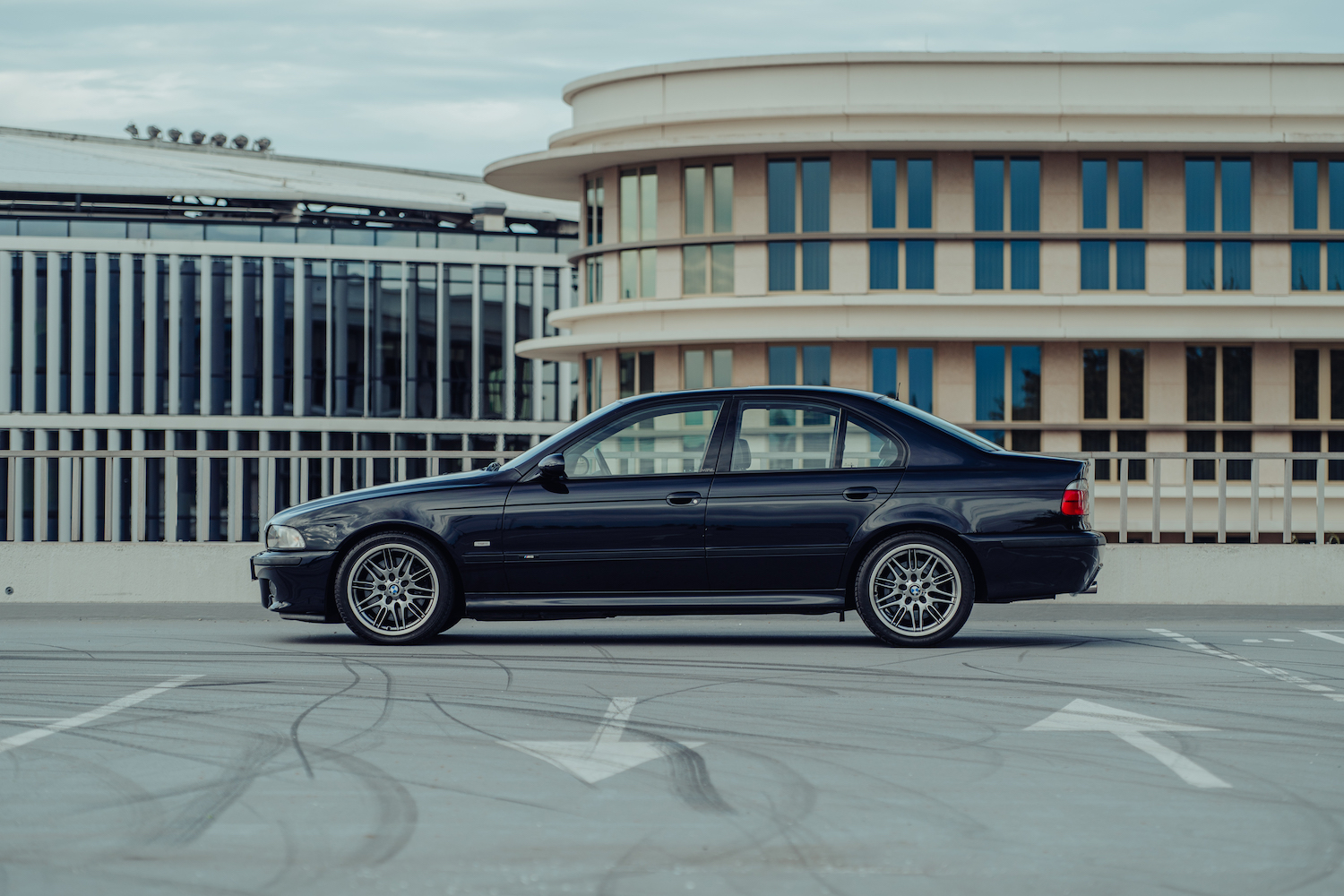 BMW M5 W10, static image, profile view - Broad Arrow Auctions